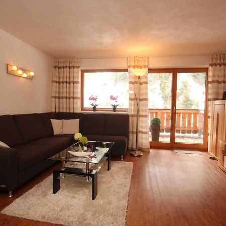 Boutique Apartment In Brixen With Mountain View ブリクセン イン ターレ エクステリア 写真