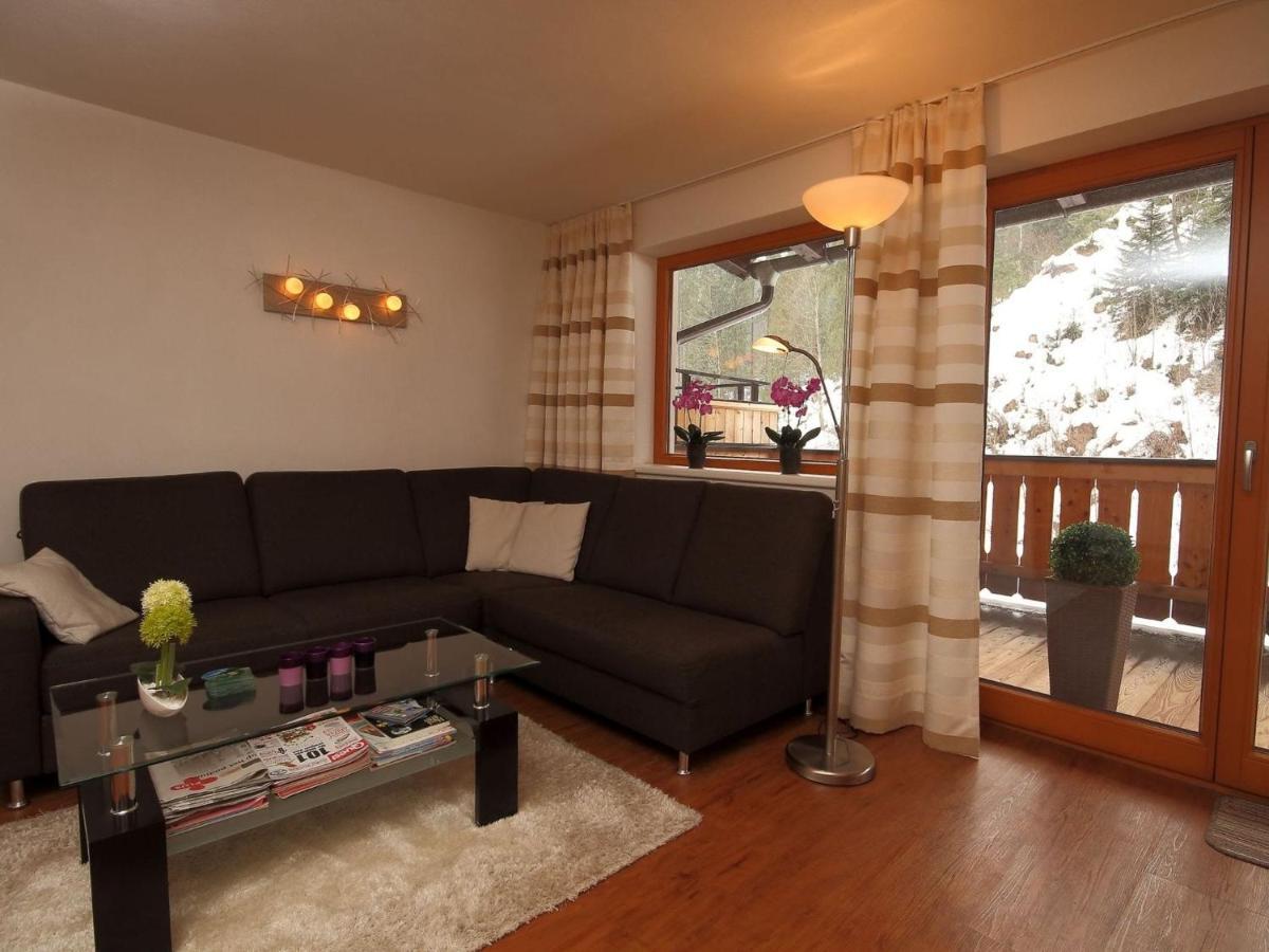 Boutique Apartment In Brixen With Mountain View ブリクセン イン ターレ エクステリア 写真